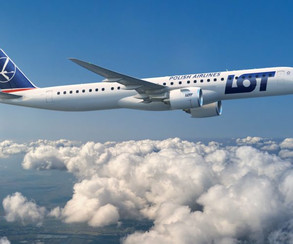 LOT Polish Airlines to add three Embraer E195-E2s 